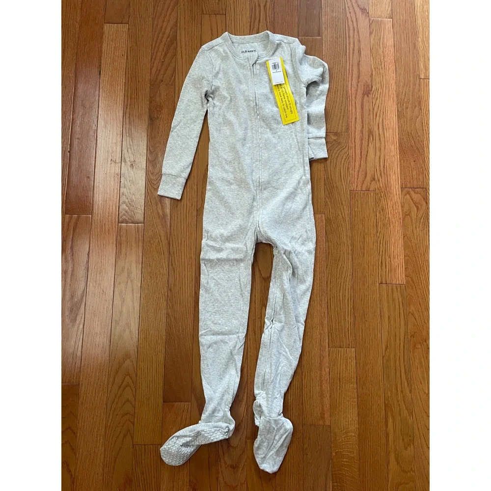 Old Navy Toddler Kids Gray Ribbed Knit Footed Pajamas  4T NWT 803150-01-1